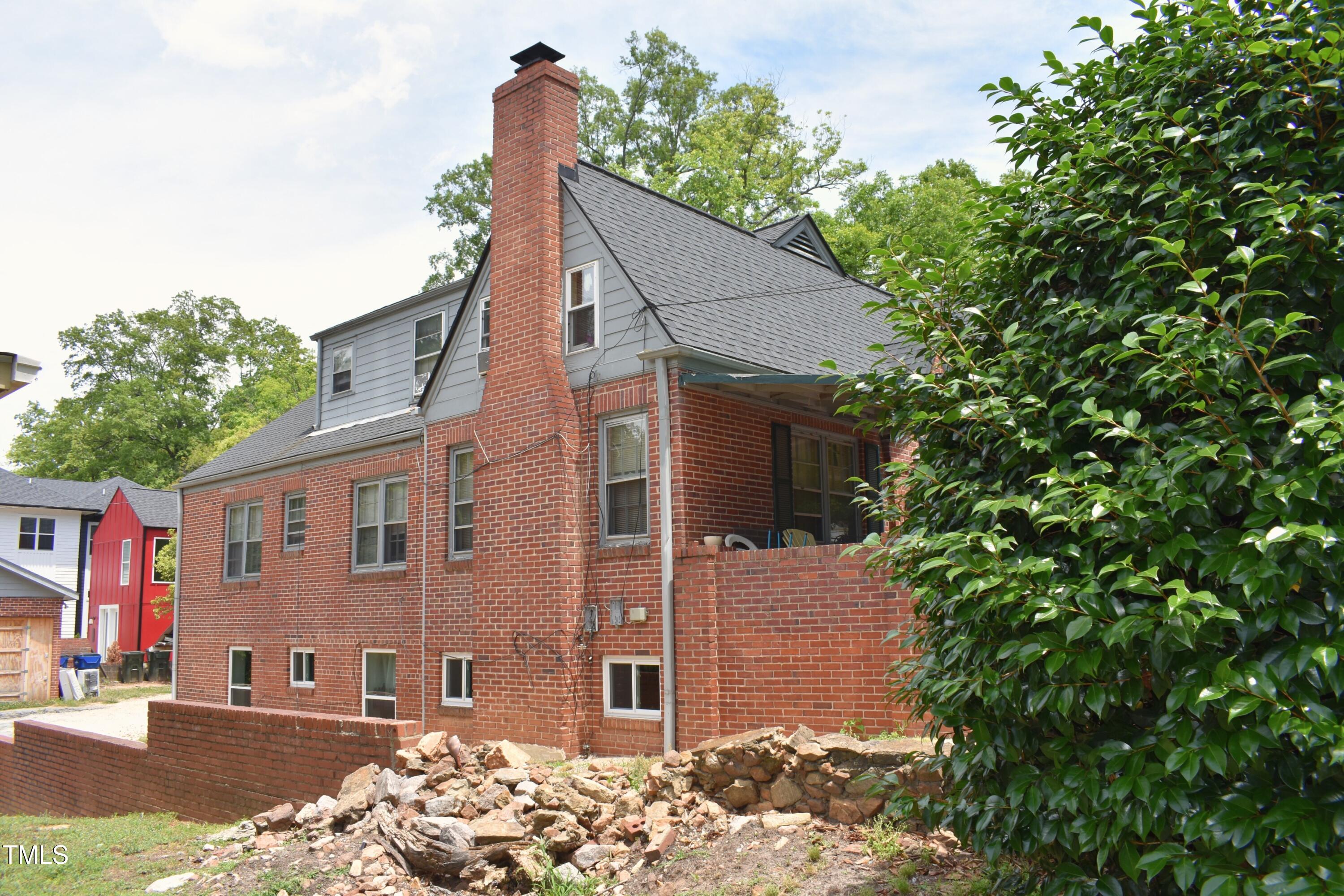2210 Hope Street Raleigh, NC 27607 - Photo 4 of 4 4