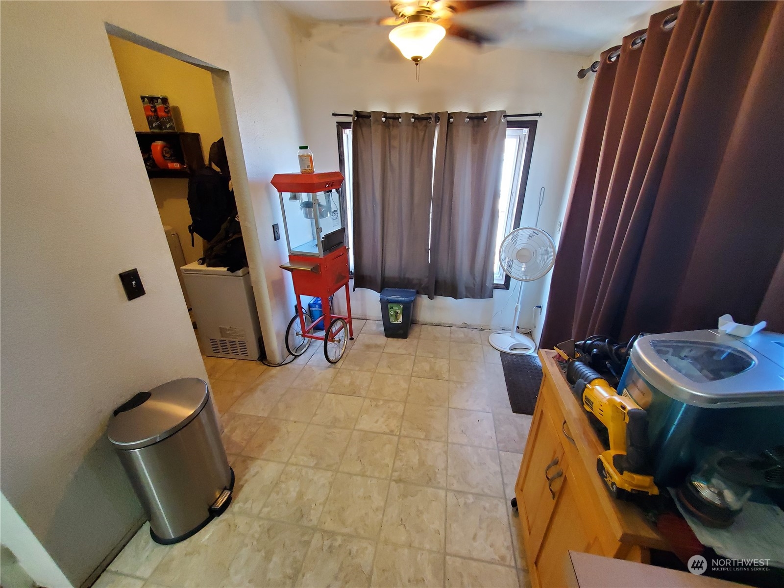 507 Mt Olive Road Riverside, WA 98849 - Photo 7 of 23 a view of a room with gym equipment