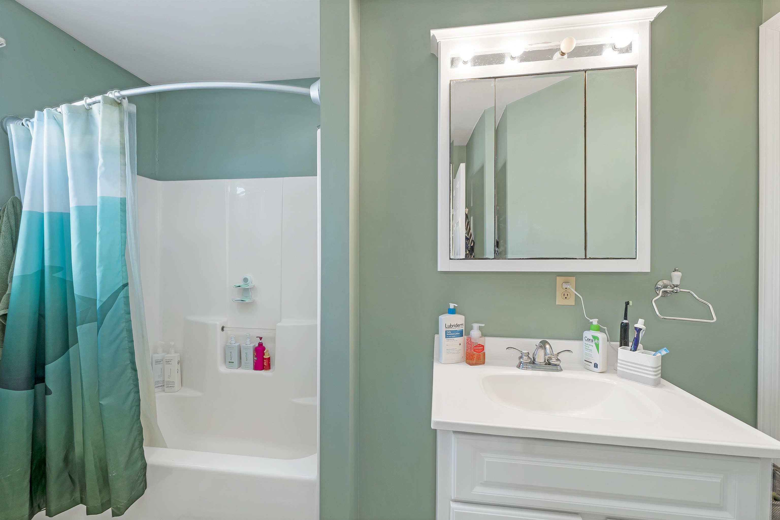4 Viking Street Hampton, NH 03842 - Photo 6 of 49