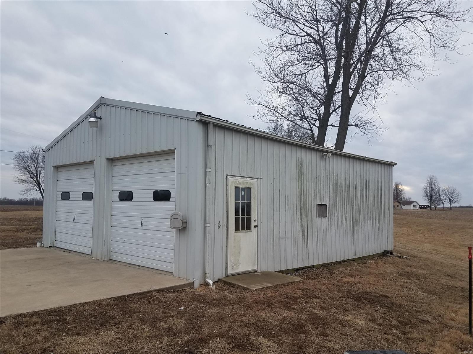 10408 Paradise Road Chester, IL 62233 - Photo 27 of 37