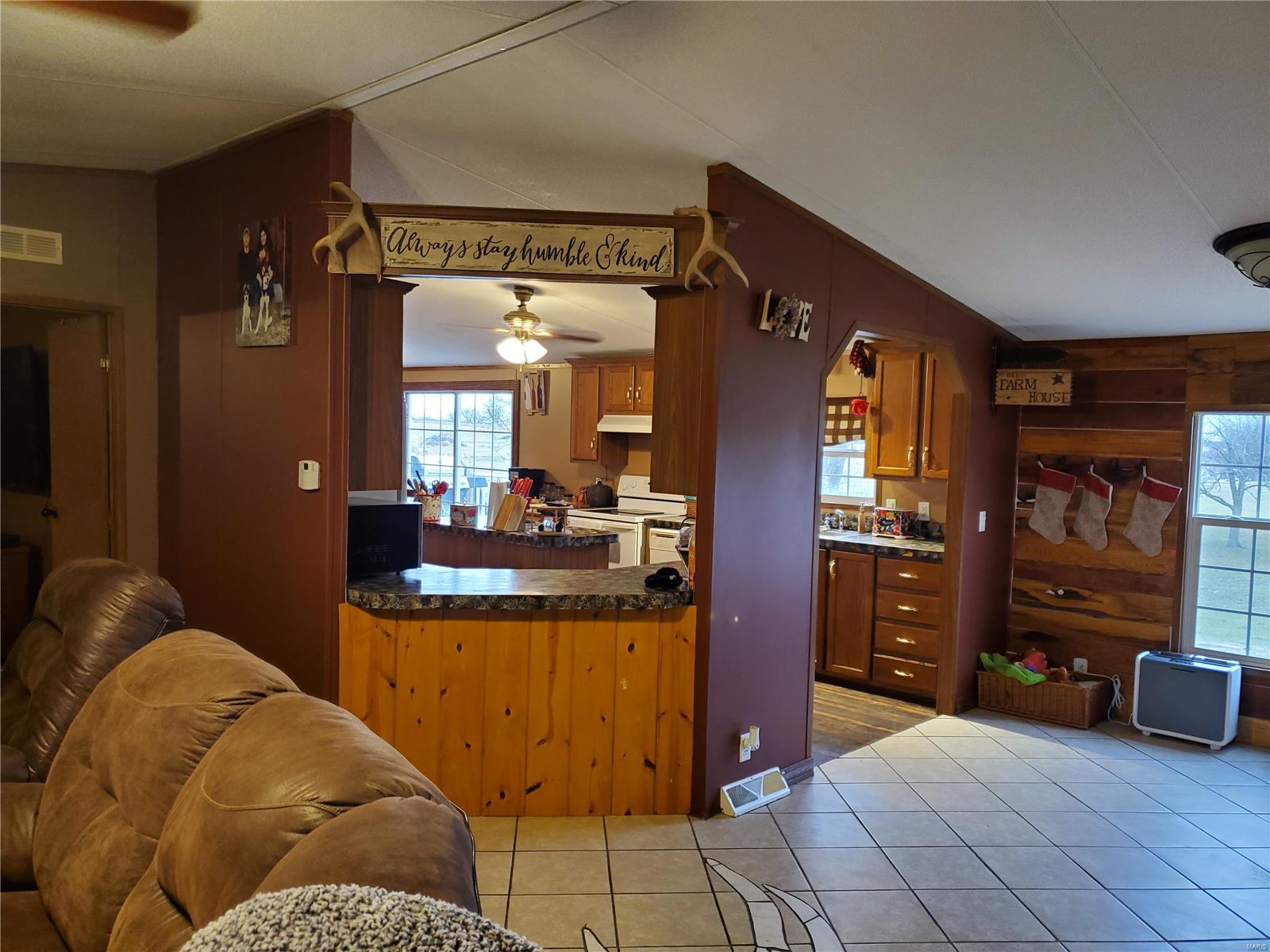 10408 Paradise Road Chester, IL 62233 - Photo 8 of 37