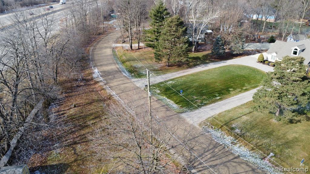 301 Nawakwa Road Rochester Hills, MI 48307 - Photo 50 of 51