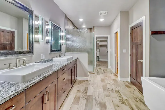 $750,000 | 5050 Prosperity Way South, Fargo, ND 58104