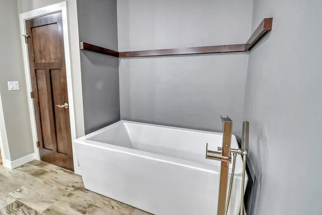 $750,000 | 5050 Prosperity Way South, Fargo, ND 58104