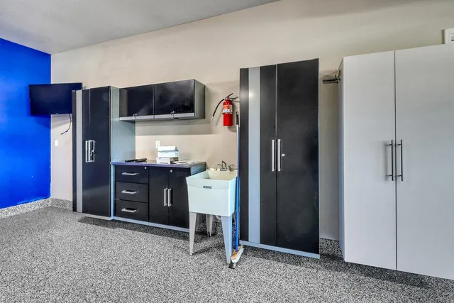 $750,000 | 5050 Prosperity Way South, Fargo, ND 58104