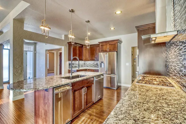 $750,000 | 5050 Prosperity Way South, Fargo, ND 58104