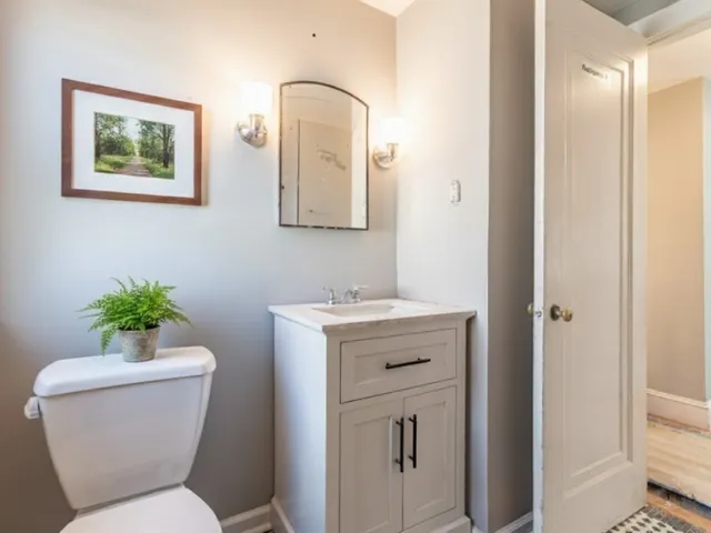 $289,000 | 19 Roosevelt Avenue, Springfield, MA 01118