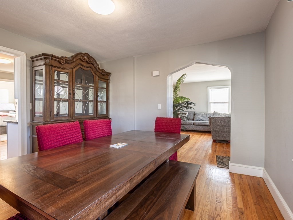 19 Roosevelt Avenue Springfield, MA 01118 - Photo 5 of 27 a living room with furniture
