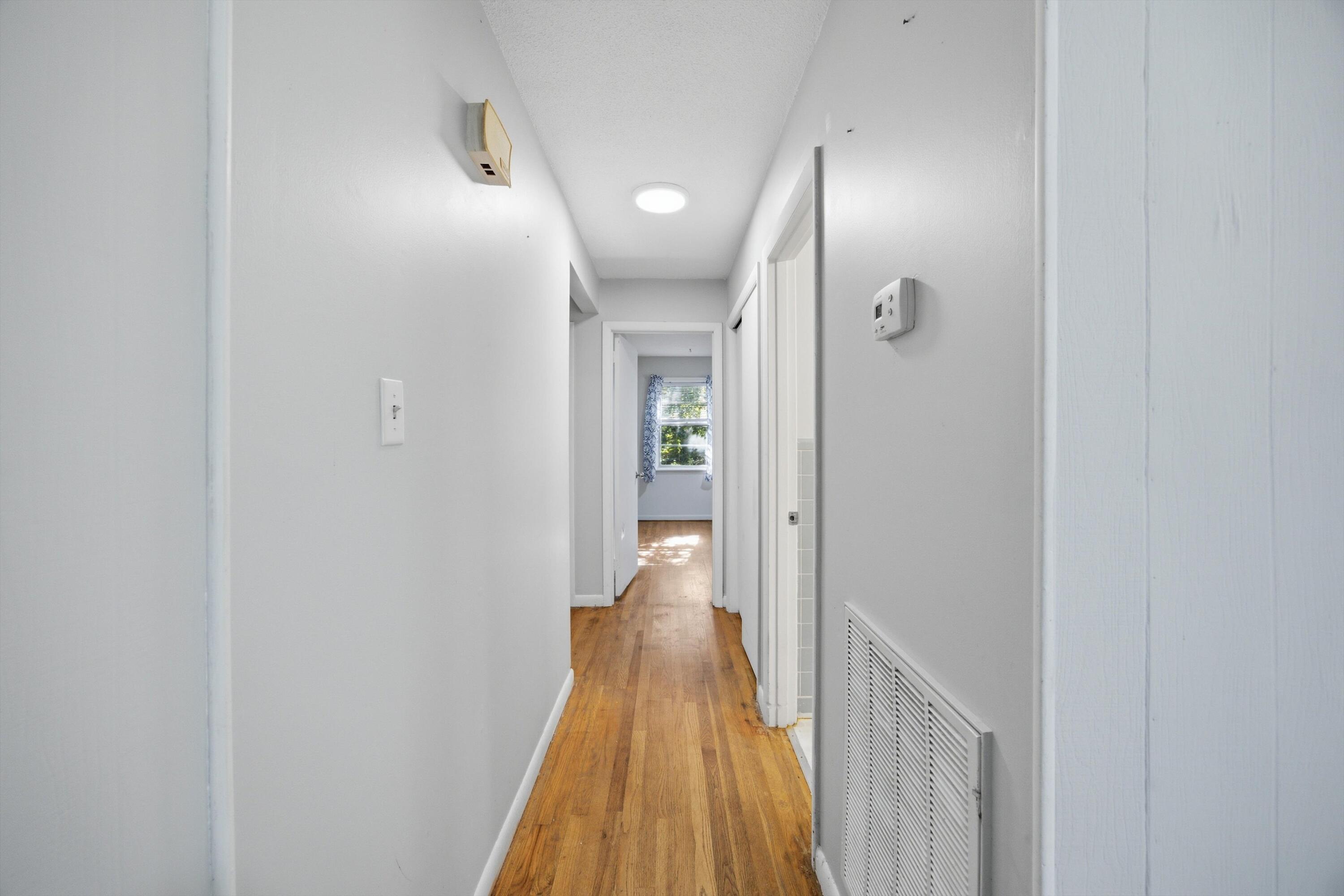 697 Newt Johnson Road Chickamauga, GA 30707 - Photo 21 of 26 Hallway