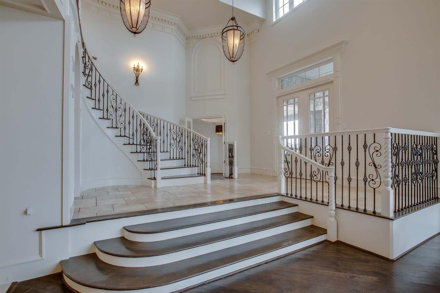 4814 115th Street Lubbock, TX 79424 - Photo 2 of 100 4814-115th-St_Lubbock-TX_2_Entryway
