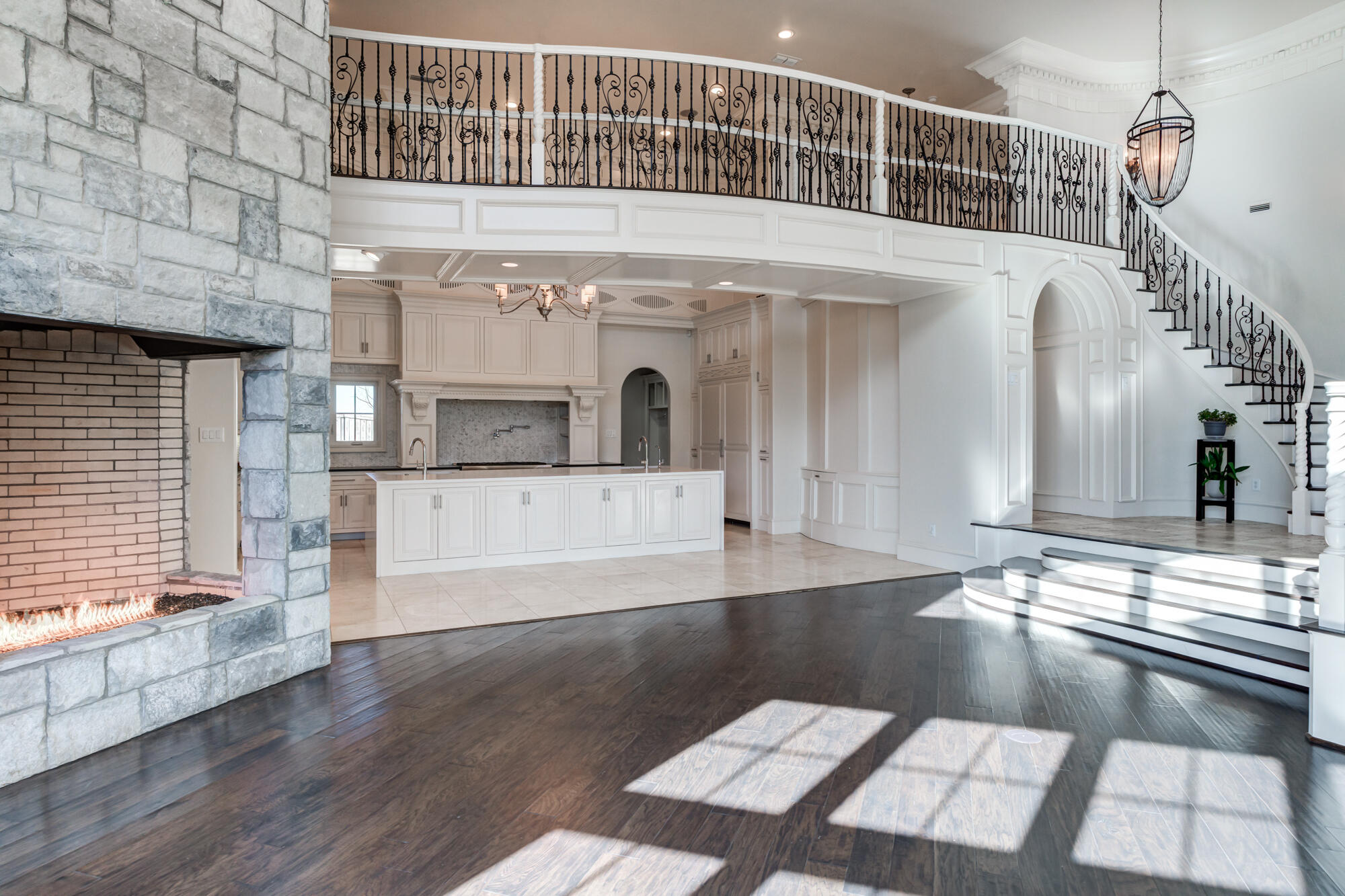4814 115th Street Lubbock, TX 79424 - Photo 23 of 100 4814-115th-St_Lubbock-TX_16_Living Room