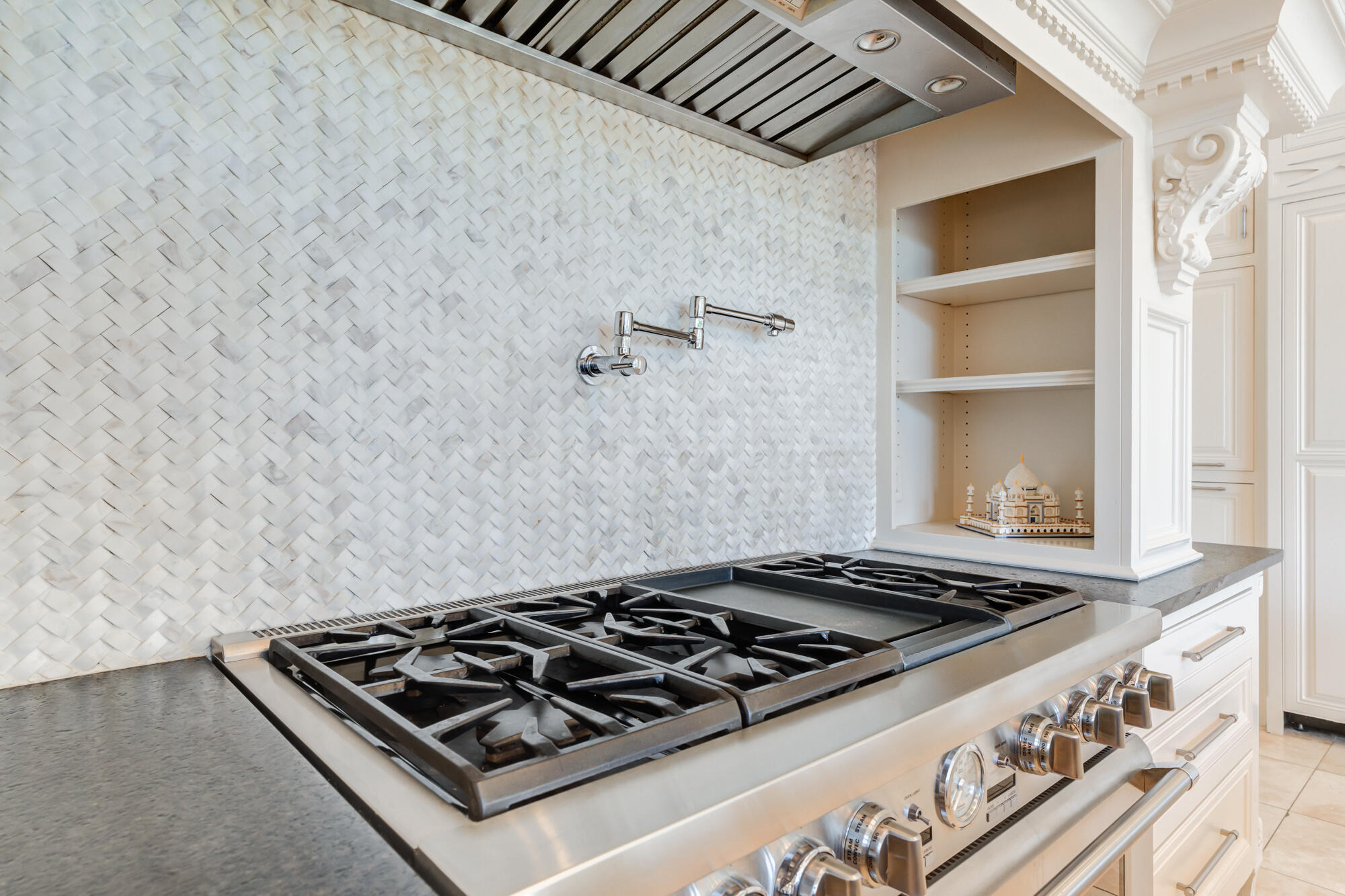 4814 115th Street Lubbock, TX 79424 - Photo 30 of 100 4814-115th-St_Lubbock-TX_25_Kitchen