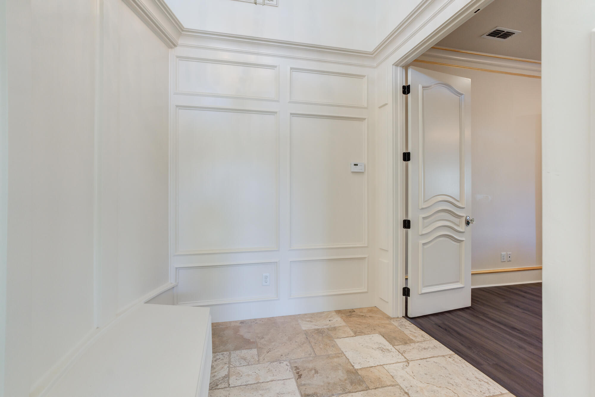 4814 115th Street Lubbock, TX 79424 - Photo 41 of 100 4814-115th-St_Lubbock-TX_55_Hallway