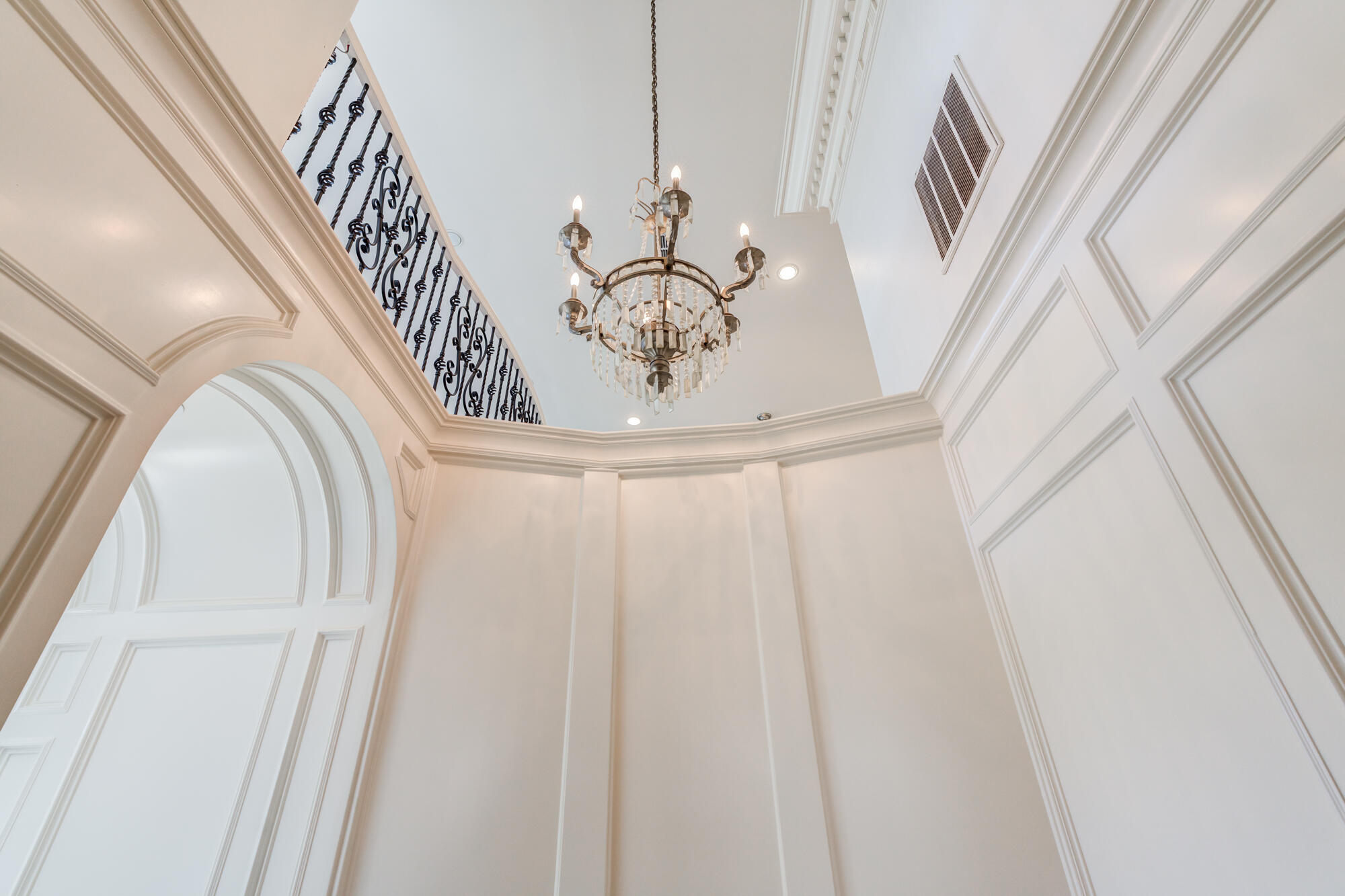 4814 115th Street Lubbock, TX 79424 - Photo 68 of 100 4814-115th-St_Lubbock-TX_56_Hallway