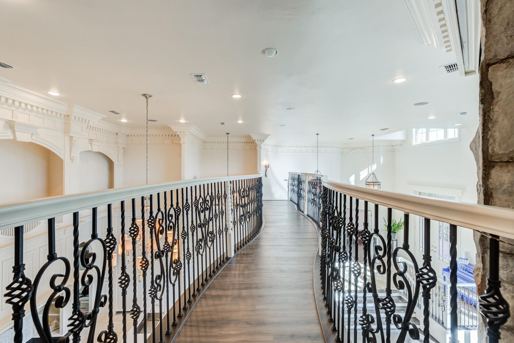 4814 115th Street Lubbock, TX 79424 - Photo 70 of 100 4814-115th-St_Lubbock-TX_72_Upstairs