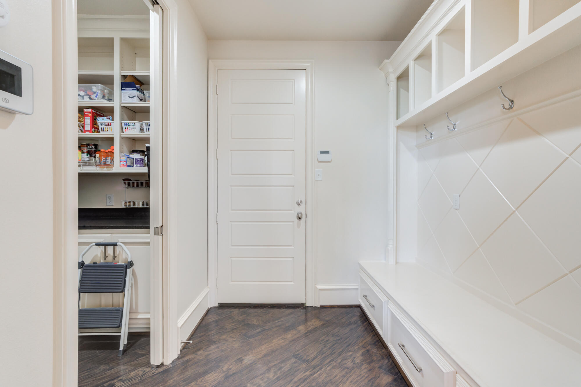 4814 115th Street Lubbock, TX 79424 - Photo 82 of 100 4814-115th-St_Lubbock-TX_28_Mudroom