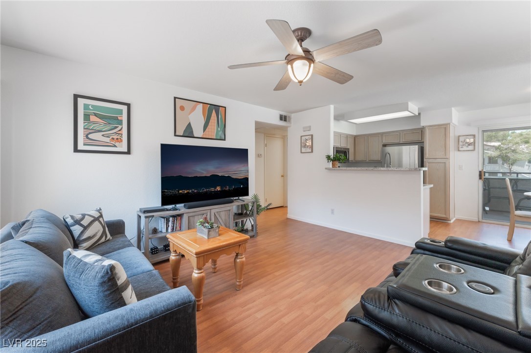 5259 Caspian Springs Drive, Unit 204 Las Vegas, NV 89120 - Photo 11 of 26