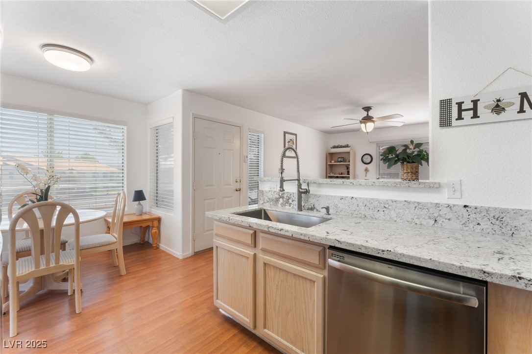 5259 Caspian Springs Drive, Unit 204 Las Vegas, NV 89120 - Photo 5 of 26