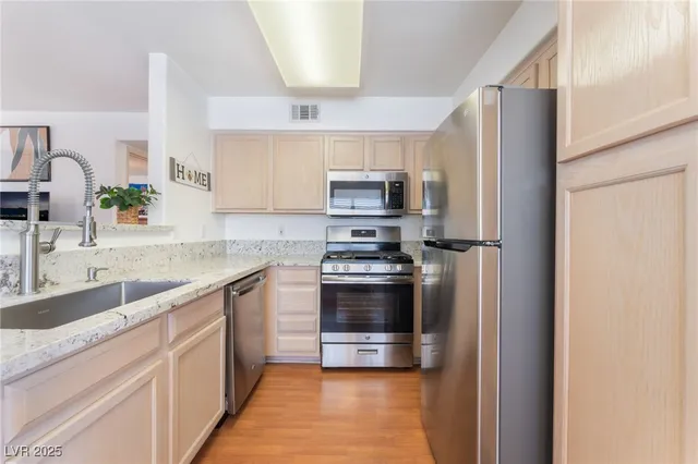 $1,195 | 5259 Caspian Springs Drive, Unit 204, Las Vegas, NV 89120