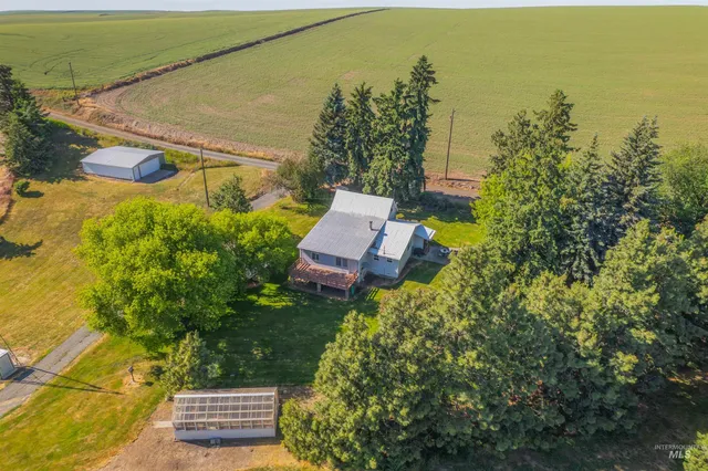 $450,000 | 751 Boone Hill Road, Pullman, WA 99163