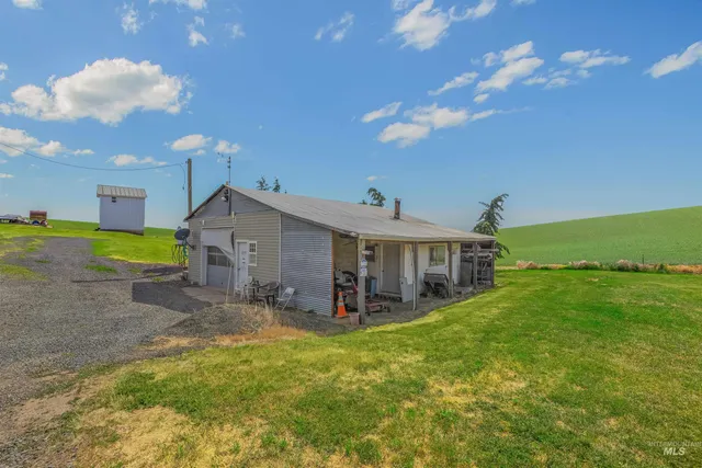 $450,000 | 751 Boone Hill Road, Pullman, WA 99163