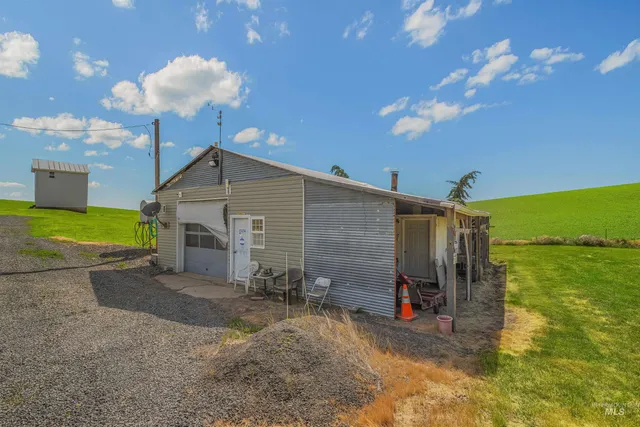 $450,000 | 751 Boone Hill Road, Pullman, WA 99163