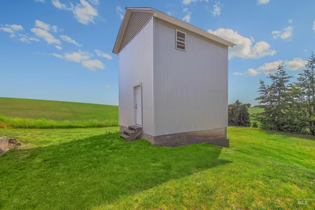 $450,000 | 751 Boone Hill Road, Pullman, WA 99163