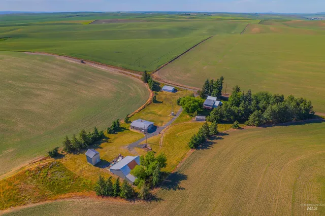 $450,000 | 751 Boone Hill Road, Pullman, WA 99163