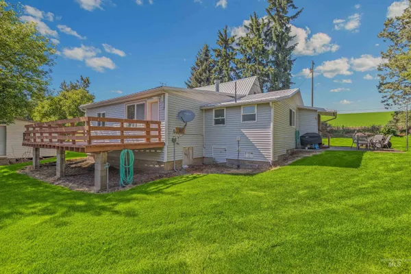 $450,000 | 751 Boone Hill Road, Pullman, WA 99163