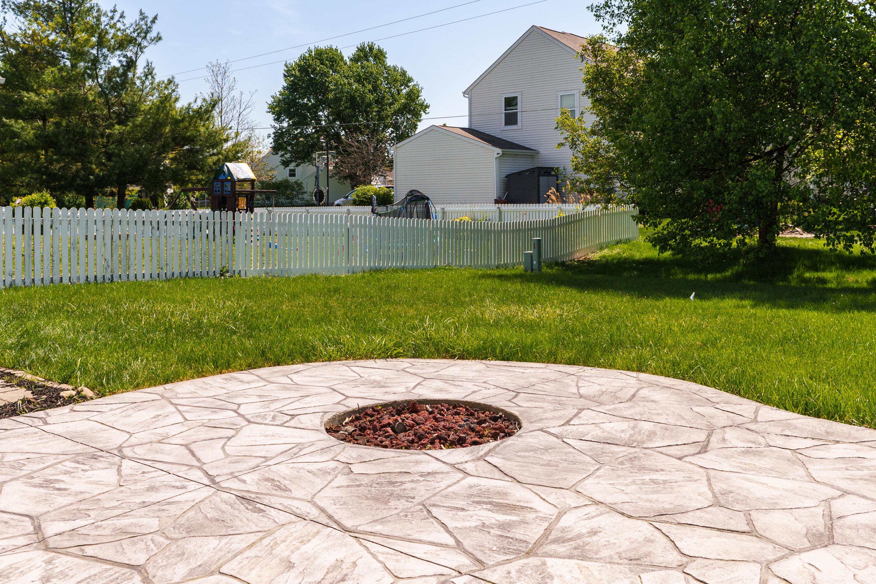 5641 Davidson Road Hilliard, OH 43026 - Photo 40 of 49 Backyard