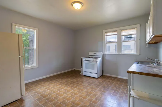 $134,900 | 5241 North 31st Street, Milwaukee, WI 53209