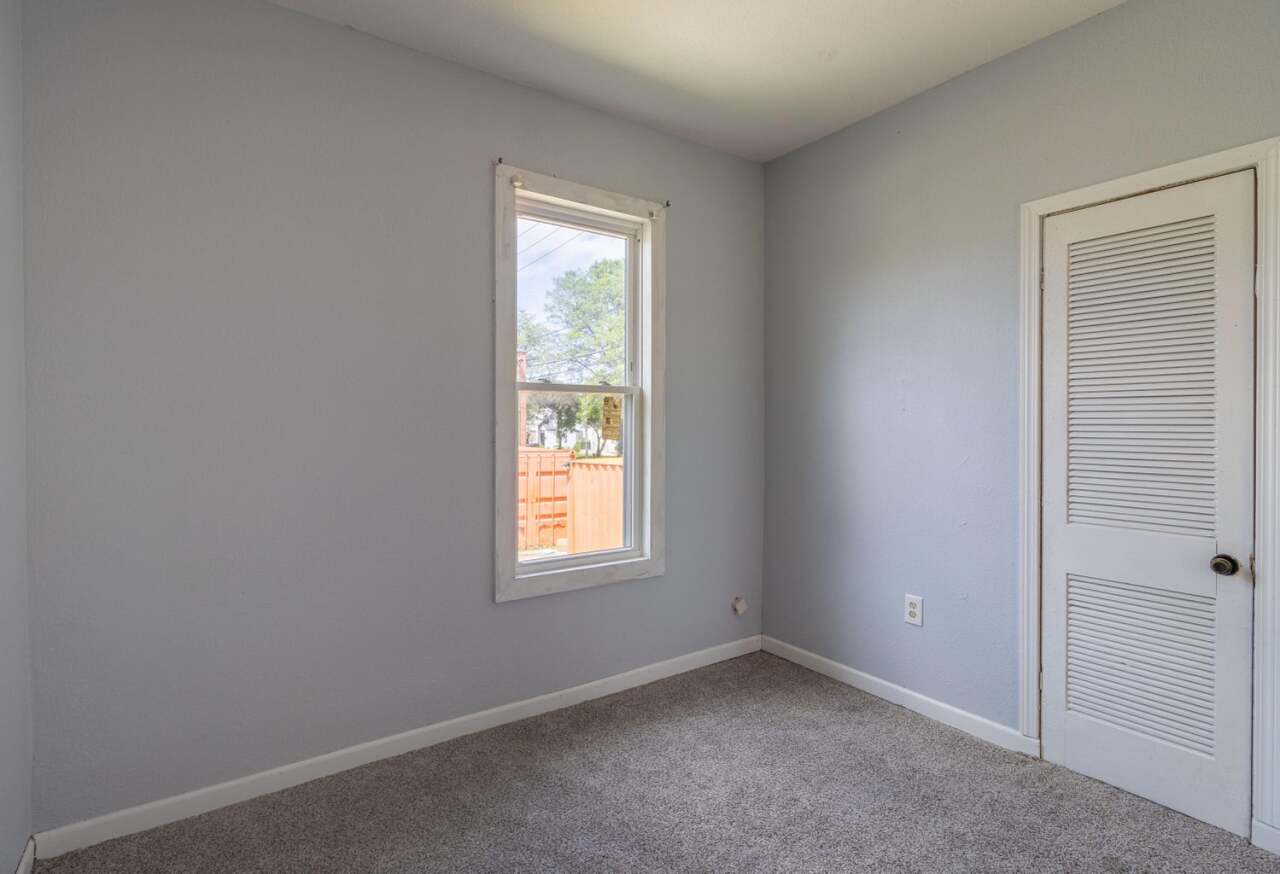 5241 North 31st Street Milwaukee, WI 53209 - Photo 8 of 22 New Carpet