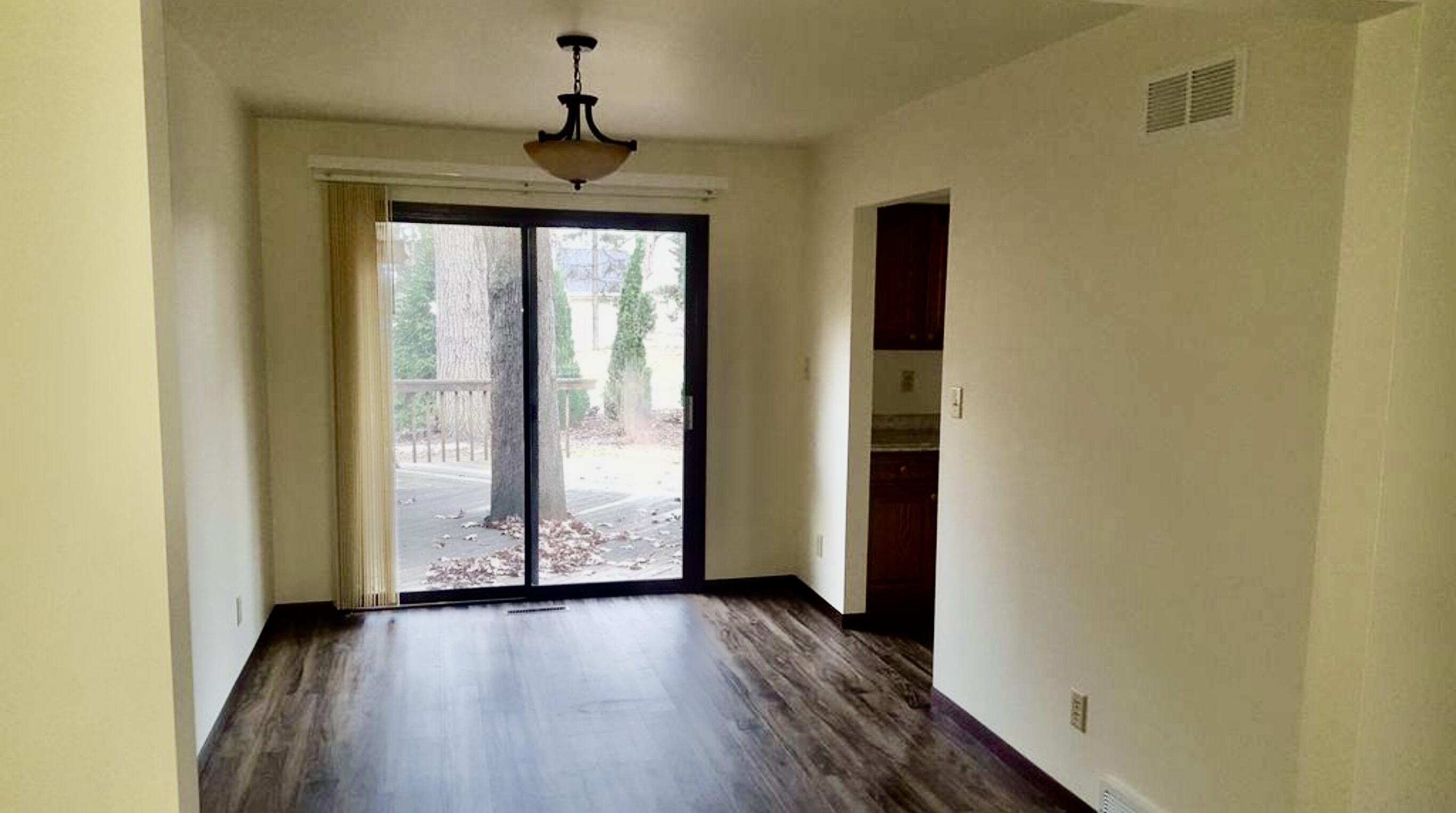 716 St Johns Drive, Unit 718 Delafield, WI 53018 - Photo 13 of 50 IMG_0298