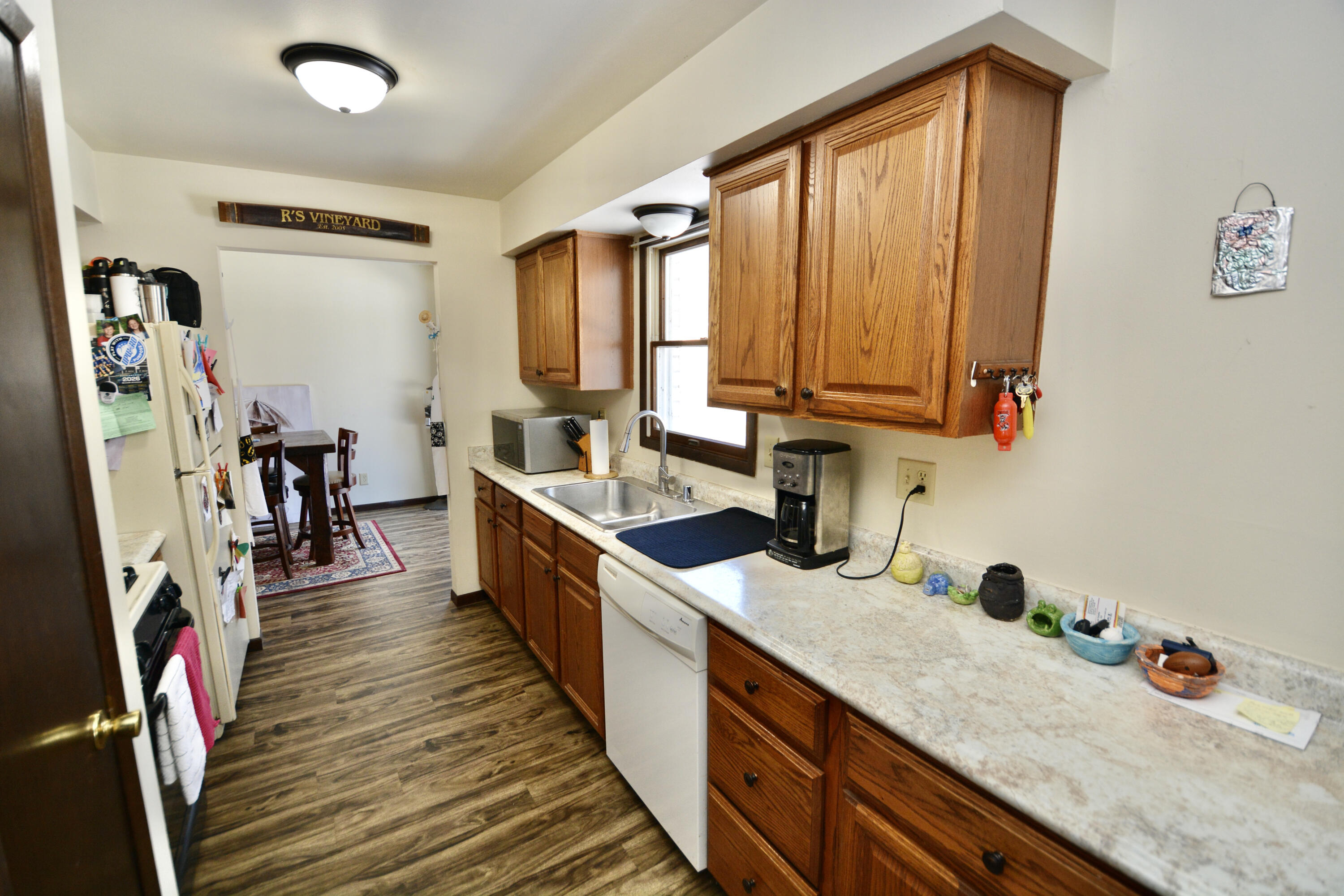 716 St Johns Drive, Unit 718 Delafield, WI 53018 - Photo 23 of 50 34713069-3FAB-482B-B9D3-AF7D0A9F045F_1_2