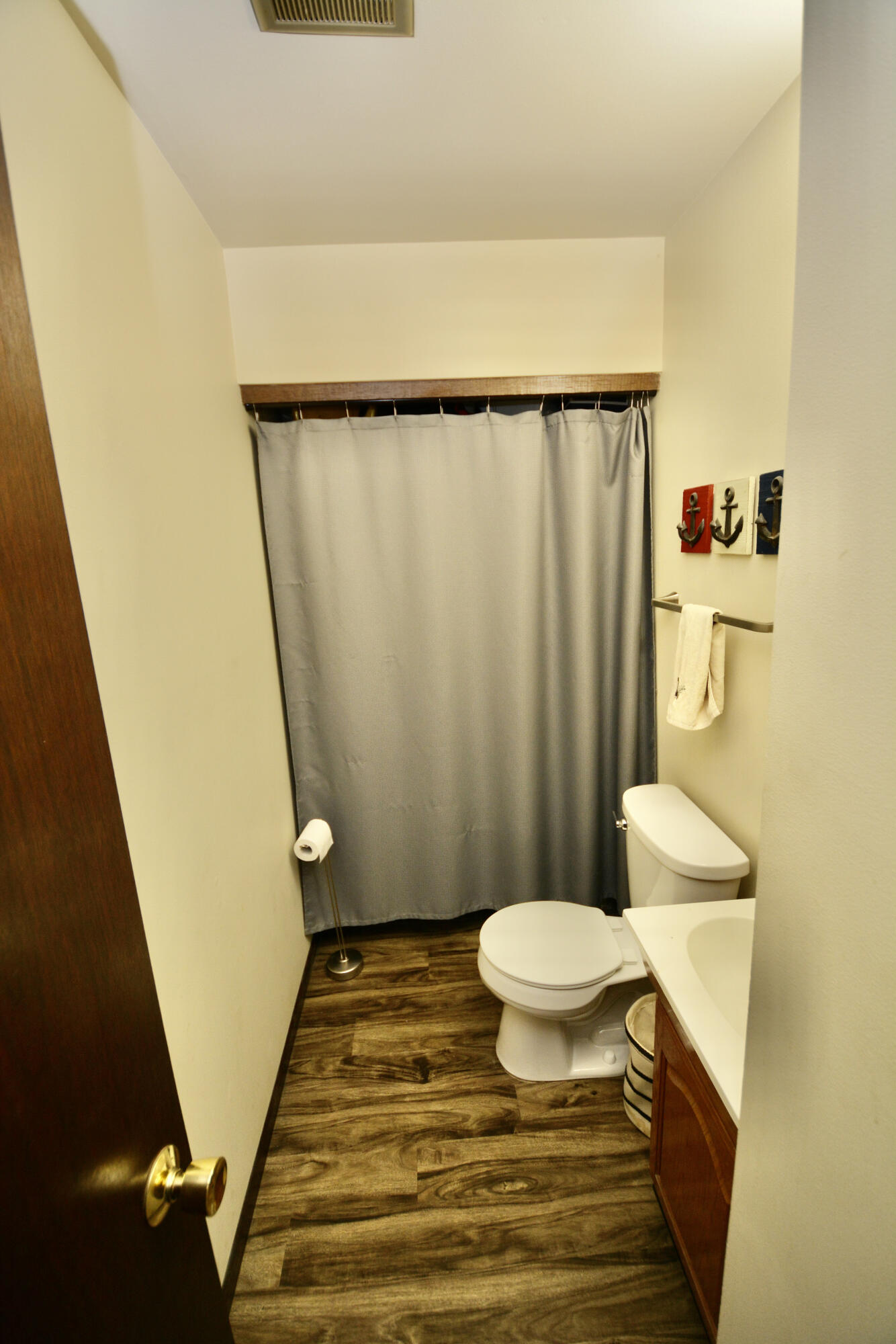 716 St Johns Drive, Unit 718 Delafield, WI 53018 - Photo 27 of 50 C9B1A358-F26F-4BDA-A24D-EBFA1A3FBA94_1_2