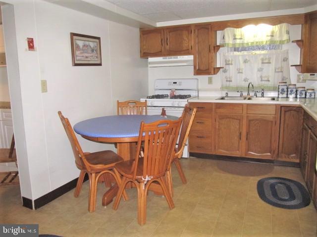 562 Fairmount Road Linthicum, MD 21090 - Photo 7 of 28