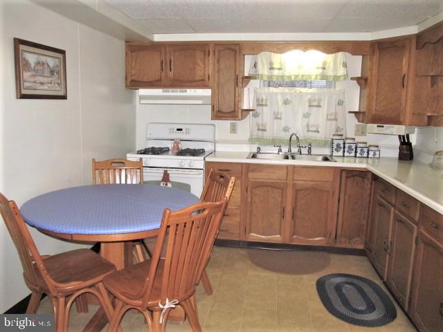 562 Fairmount Road Linthicum, MD 21090 - Photo 9 of 28