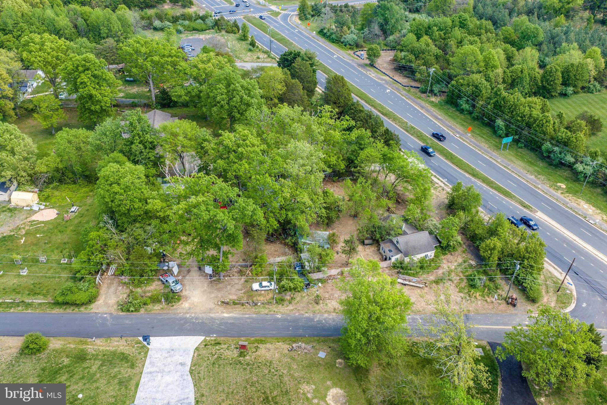 12224 Braddock Road Fairfax, VA 22030 - Photo 8 of 33