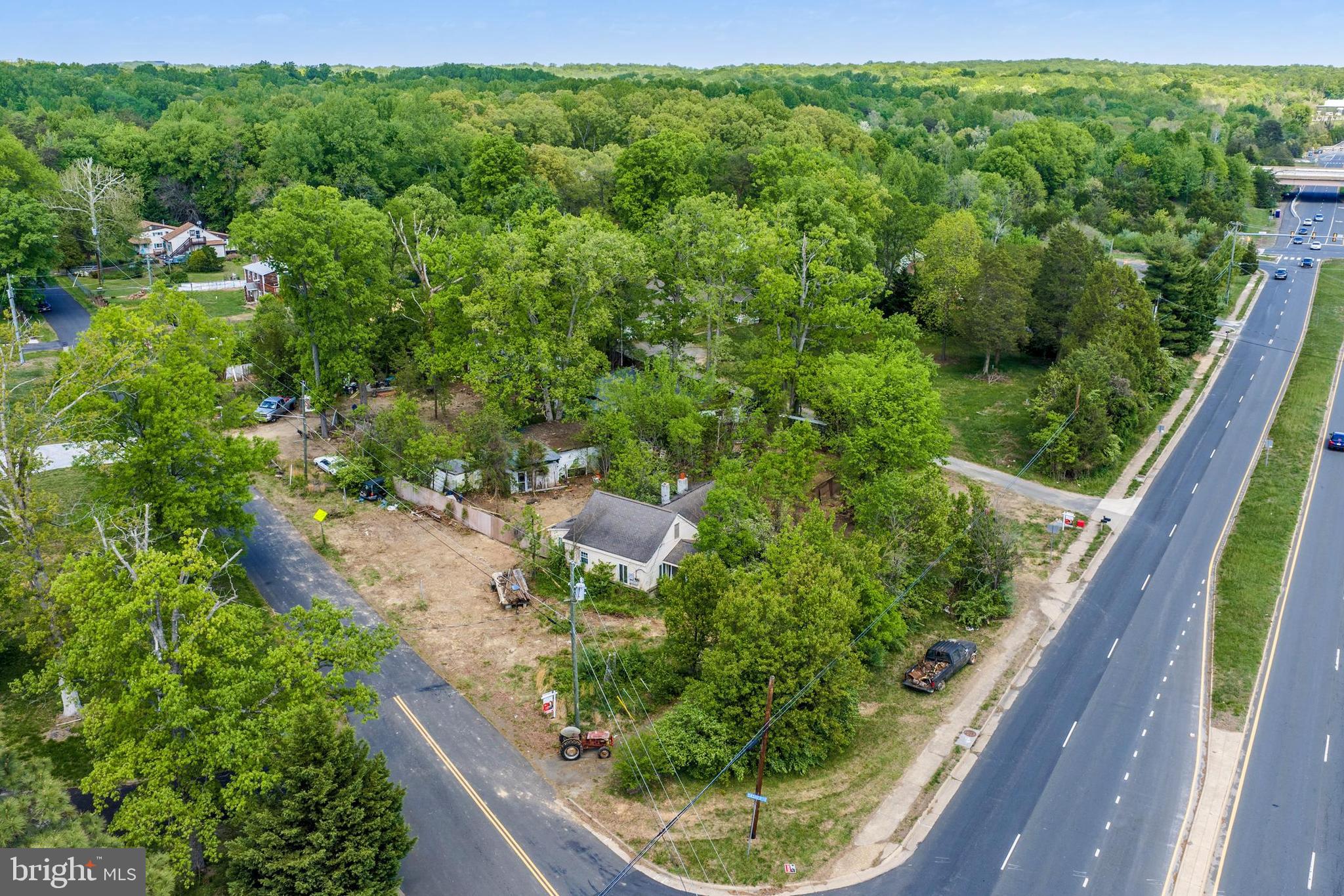 12224 Braddock Road Fairfax, VA 22030 - Photo 10 of 33