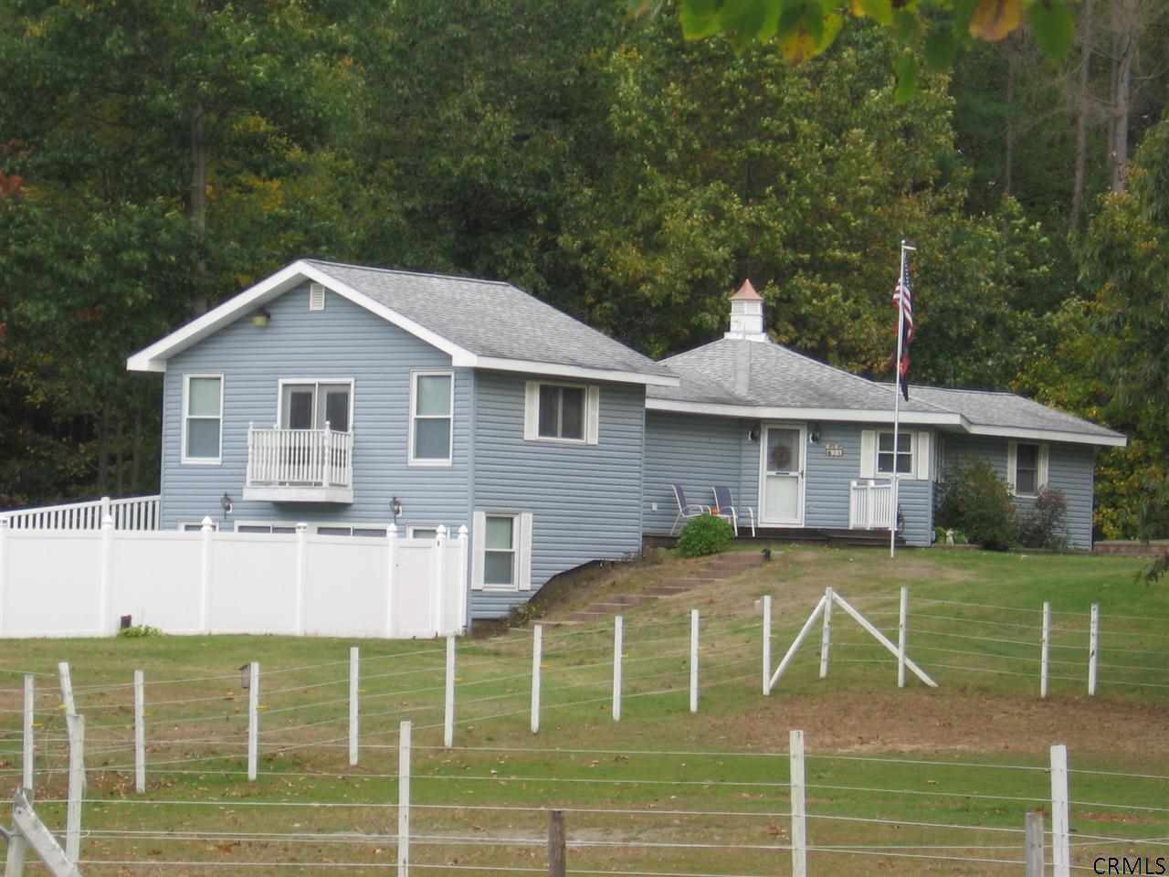 34 Brightman Road Mechanicville, NY 12118 - Photo 2 of 24 Photo 2
