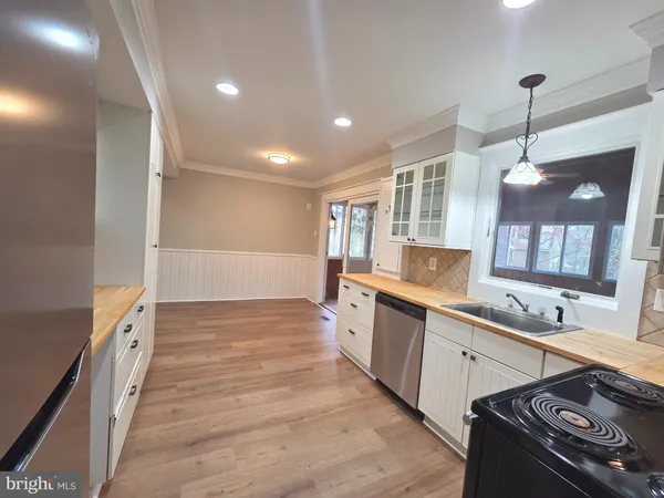 $3,500 | 4339 Mt Carriage Lane, Fairfax, VA 22033