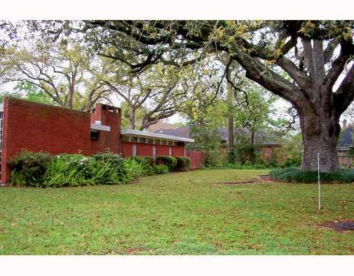 328 Nelson Drive River Ridge, LA 70123 - Photo 1 of 1 Gallery Image 1