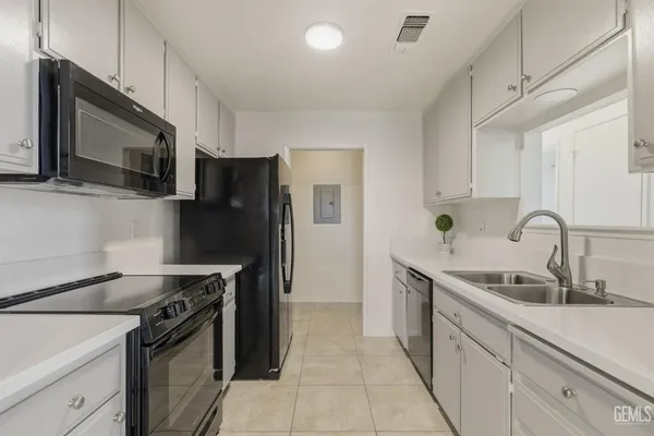 $305,000 | Undisclosed Address, Bakersfield, CA 93311