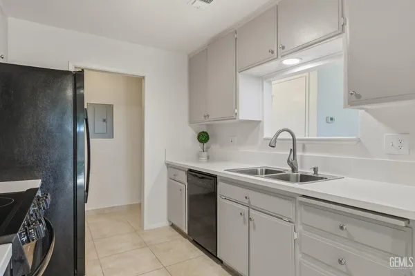 $305,000 | Undisclosed Address, Bakersfield, CA 93311