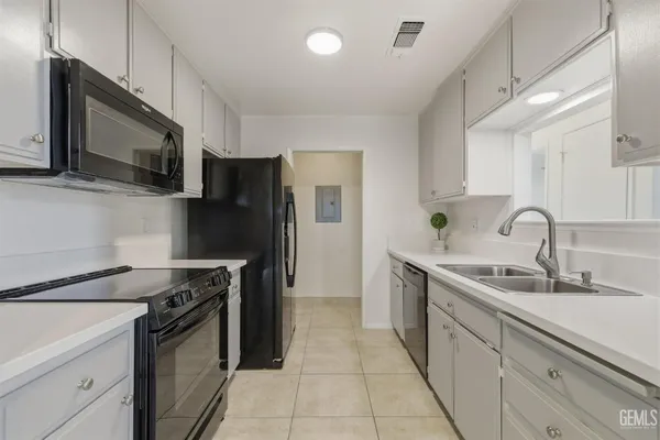 $305,000 | Undisclosed Address, Bakersfield, CA 93311