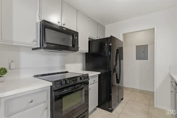 $305,000 | Undisclosed Address, Bakersfield, CA 93311