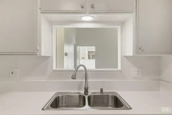 $305,000 | Undisclosed Address, Bakersfield, CA 93311