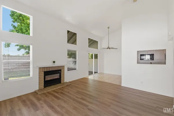 $305,000 | Undisclosed Address, Bakersfield, CA 93311