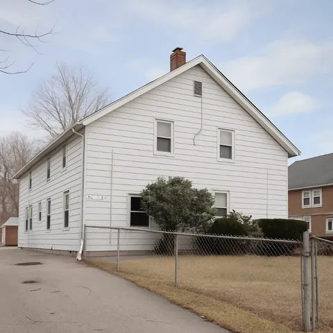 $2,000 | 14 Douglas Street, Unit 14, West Warwick, RI 02893