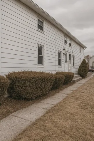 $2,000 | 14 Douglas Street, Unit 14, West Warwick, RI 02893